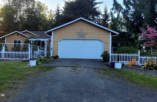 Manchester House | Cozy and Elegant Home for Family/Military/PSNS Shipyard/Travel Nurses