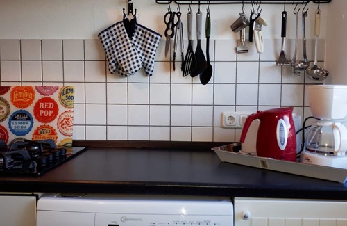 Russee - Hammer Apartment | Cozy and modern 3-room apartment with parking & balcony close to the city.