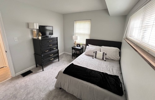 West Price Hill House | Cozy and Modern Home close to Downtown!