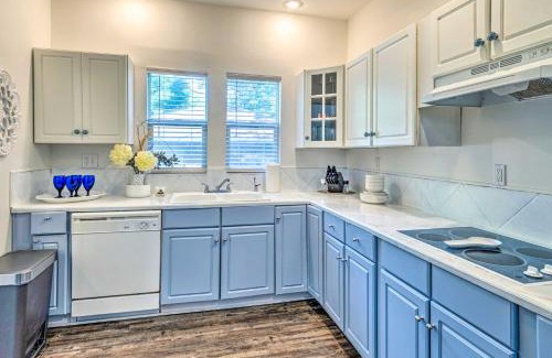 Meridian-Kessler House | Cozy and Modern Indy House about 5 Mi to Downtown!