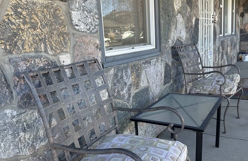Northeast Reno House | Cozy and Pet Friendly "Movie House" in Reno with RV parking