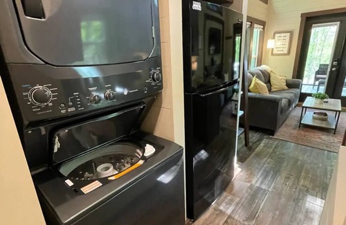 Tracy City Cottage | Cozy and quiet lake & mountain tiny home retreat. Fire pit + pet friendly!