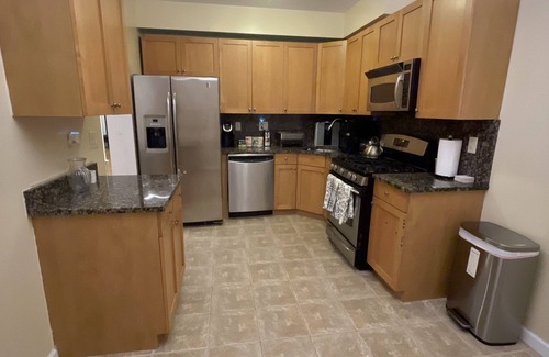 Georgetown Condo | Cozy and Spacious 2 Bedroom Condo