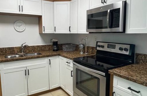 Coral Way House | Cozy and Super Location 2 BR
