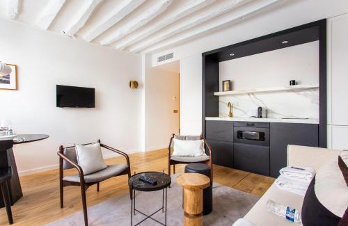 Notre Dame Apartment | Cozy Apartment -2BR-6P- Cathédrale de Notre-Dame