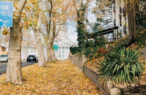 Downtown Salt Lake City Apartment | Cozy Apartment a few steps from The Capitol