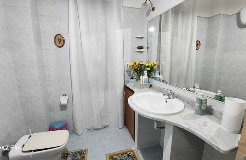 Sirignano Apartment | Cozy apartment a few meters from the Baiano highway exit.