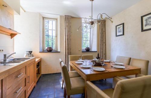 Aywaille House | Cozy Apartment in a 16th Century Castle, cleaning included