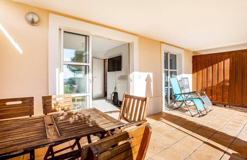 Agay Apartment | Cozy Apartment in Agay with Stunning Views