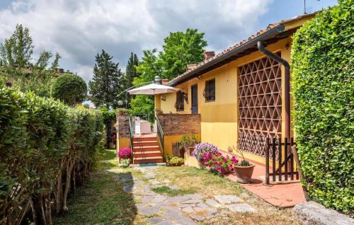 Barberino Val d'Elsa Apartment | Cozy Apartment In Barberino, Tavarnelle