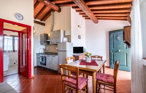 Barberino Val d'Elsa Apartment | Cozy Apartment In Barberino, Tavarnelle