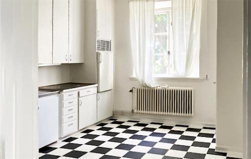 Kristinehamn Apartment | Cozy Apartment In Kristinehamn