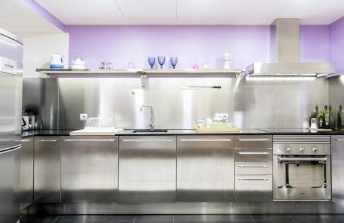 Palos de la Frontera Apartment | Cozy Apartment in Madrid 70 m² Pool