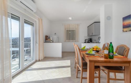 Cesarica Apartment | Cozy Apartment In Ribarica - Karlobag