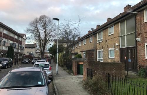 Stratford Apartment | Cozy apartment in Stratford from 18 minutes to Central London
