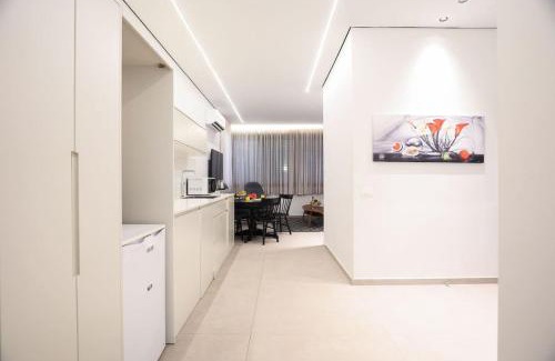 Tel Aviv City Center Apartment | Cozy Apartment in the Heart of Tel Aviv with Shelter by Sea N' Rent