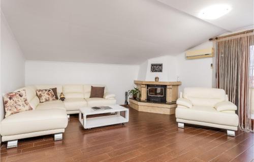 Viskovo Apartment | Cozy Apartment In Viskovo
