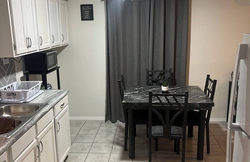Redford Apartment | Cozy apartment in welcoming Presidio with WiFi, AC