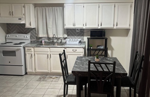 Redford Apartment | Cozy apartment in welcoming Presidio with WiFi, AC