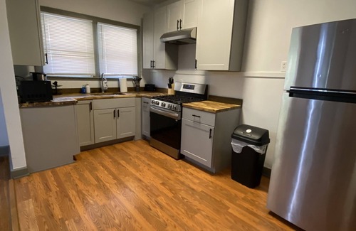 Mapleton/Fall Creek Apartment | Cozy Apartment minutes from Downtown! Perfect for work from home travelers