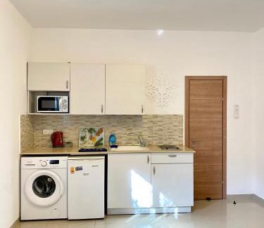 Haifa Apartment | Cozy apartment near the beach