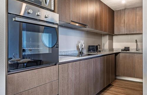 Independencia Apartment | Cozy Apartment with AC Steps from Metro Hospitales