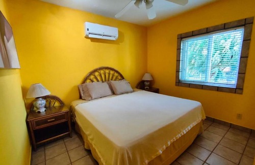 Colonia Independencia Apartment | Cozy Apartment with Balcony and Pool