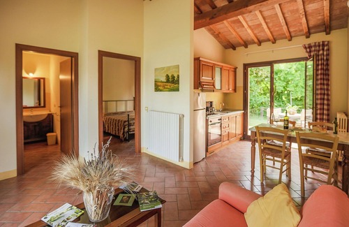 Capannoli Apartment | Cozy apartment with terrace in Tuscany