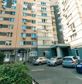 Dniprovs'kyi District Apartment | Cozy apartments on the Left Bank