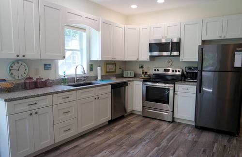 Surry Apartment | Cozy Apt. at 770 North Bend Unit B in the charming coastal town of Surry, Maine.
