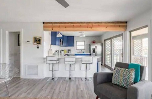 Galveston House | Cozy Beach House with Huge Deck and Stunning Views