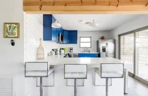 Galveston House | Cozy Beach House with Huge Deck and Stunning Views