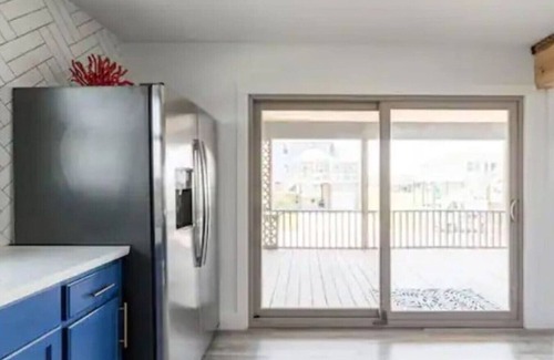 Galveston House | Cozy Beach House with Huge Deck and Stunning Views