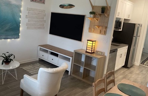 Silver Lake House | Cozy Beach Style Attached Apartment Studio