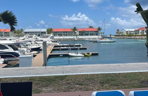 South Bimini Condo | Cozy Beachy Marina front 1-bedroom condo with WiFi, AC in enchanting Bimini.