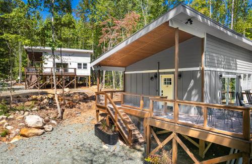 Bynum House | Cozy Beehive Treehouse