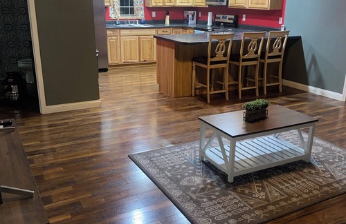 Loretto House | Cozy building in charming Loretto with WiFi, AC