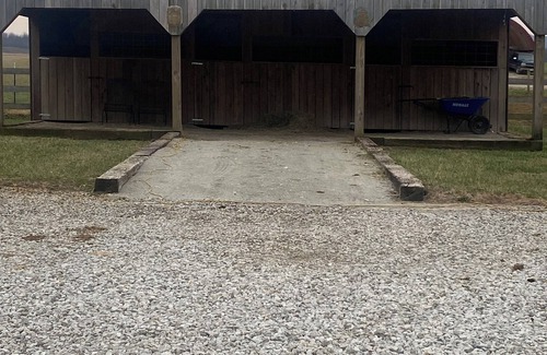 Loretto House | Cozy building in charming Loretto with WiFi, AC