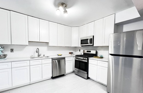 Dayton House | Cozy Cove Rt.1,27, princeton/nyc train RWJ, ST peters
