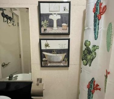 Pinagsama Apartment | Cozy Cabin by JLS Near Venice Grand Canal Mall