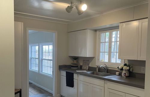 Lewiston Cabin | Cozy cabin close to all the fun!