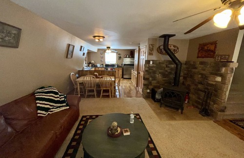 Meadow View Heights Cabin | Cozy Cabin Hidden in the Pines! Explore So. Utah including Cedar, Bryce,&Zion NP