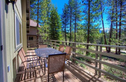 Country Club Estates House | Cozy Cabin home