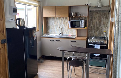 Punta Arenas Cabin | Cozy cabin in a quiet area, just steps from downtown and large green spaces.