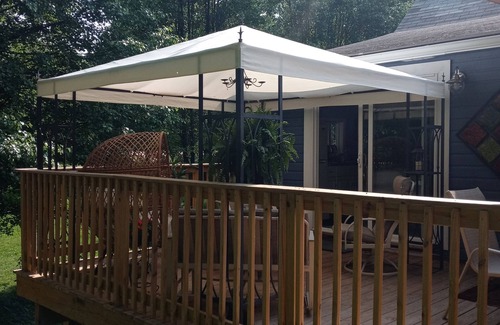 Navarre Cabin | Cozy cabin in charming Navarre. Close to trails. Hall of fame. Amish country