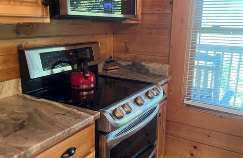 Sevierville Cabin | Cozy Cabin in the Smokies