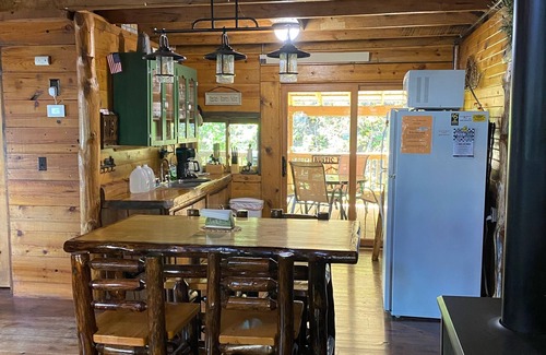 Central City Cabin | Cozy Cabin located in the heart of the Black Hills, but close to Deadwood & Lead