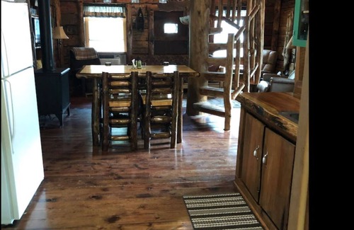 Central City Cabin | Cozy Cabin located in the heart of the Black Hills, but close to Deadwood & Lead