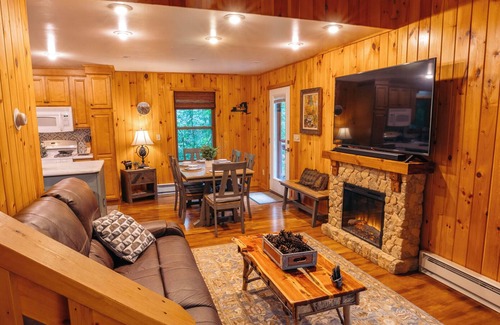 Jay House | Cozy cabin near Lake Placid & High Peaks. Featuring 7 person hot tub and Yoga