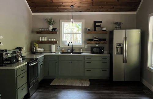 Cooleys Rift Cabin | Cozy Cabin on 5 wooden acres in Cooley's Rift